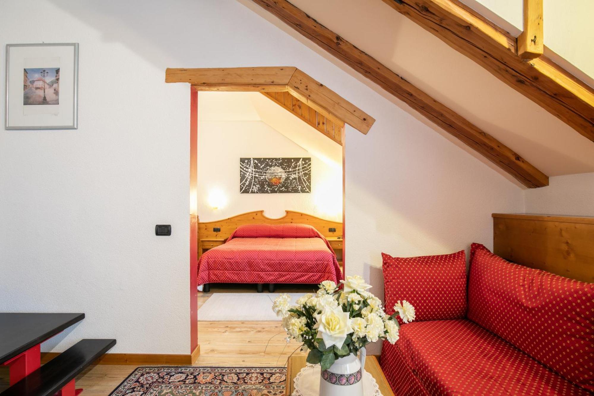 G. Hotel Des Alpes San Martino Di Castrozza Eksteriør bilde