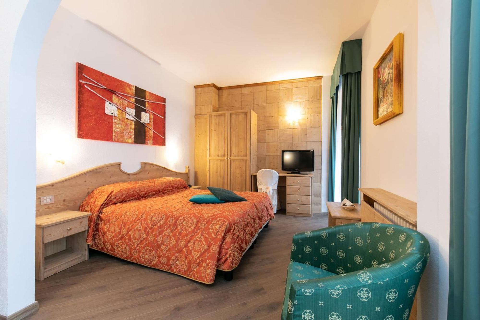 G. Hotel Des Alpes San Martino Di Castrozza Eksteriør bilde