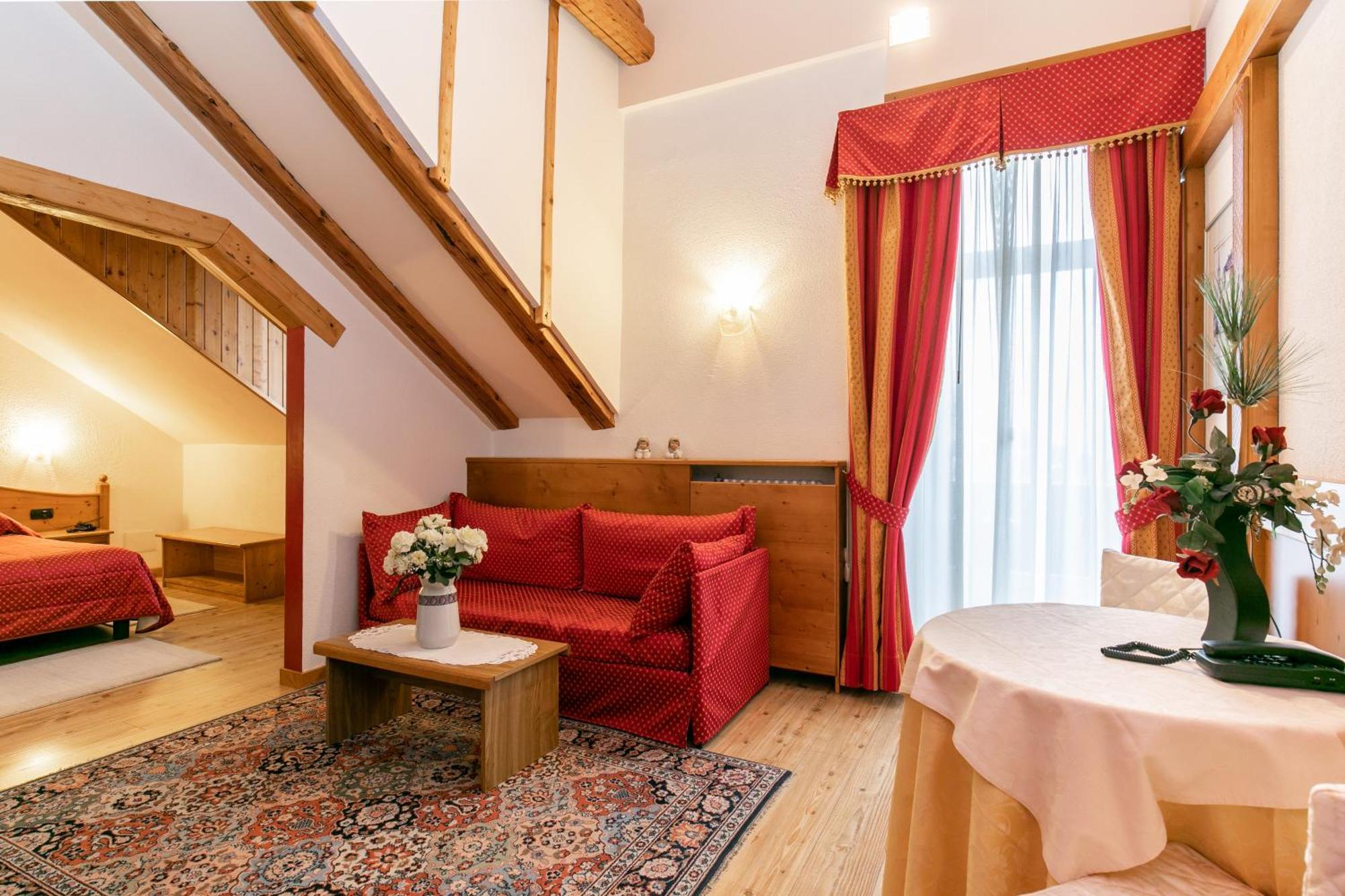 G. Hotel Des Alpes San Martino Di Castrozza Eksteriør bilde