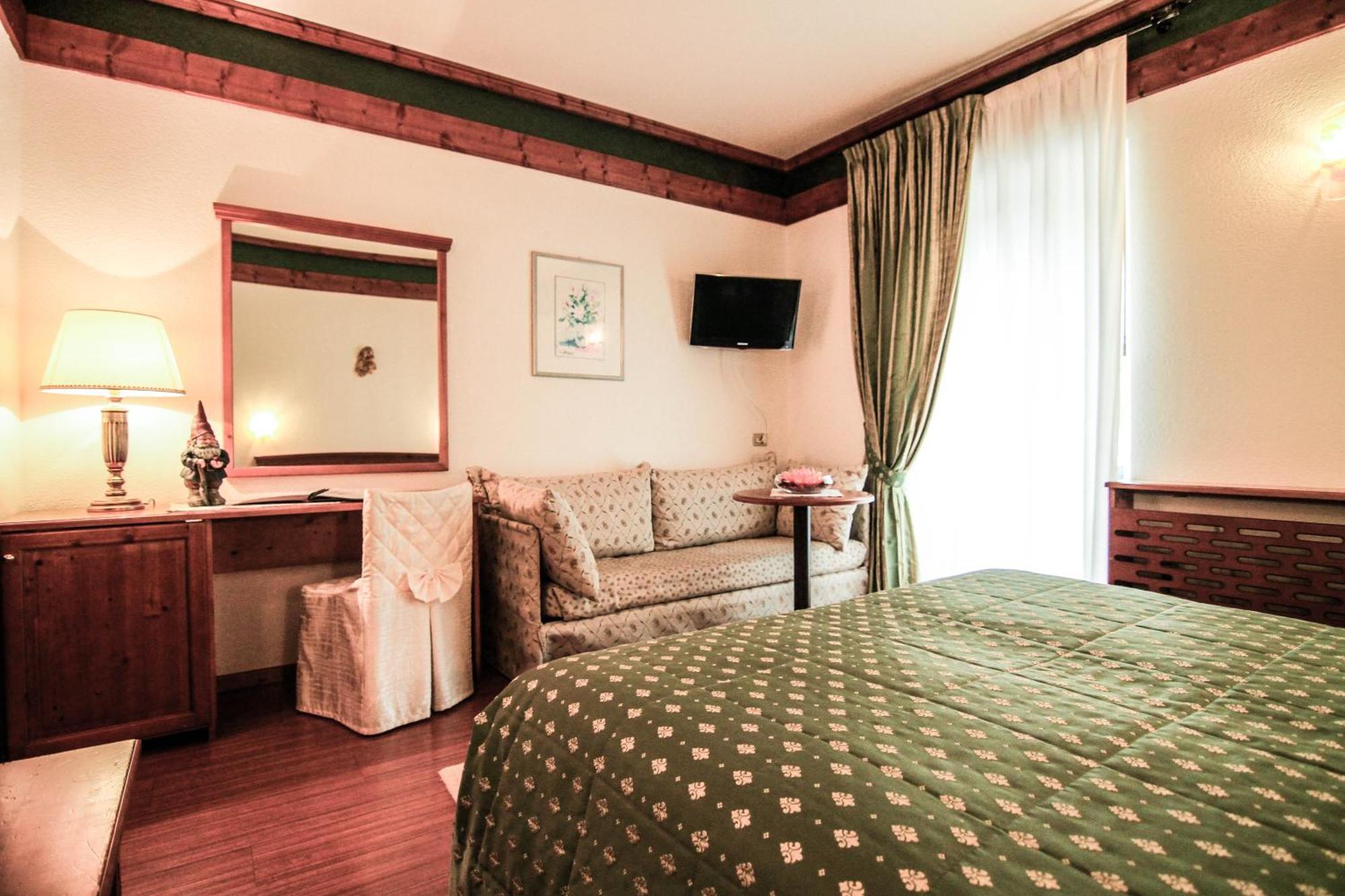 G. Hotel Des Alpes San Martino Di Castrozza Eksteriør bilde