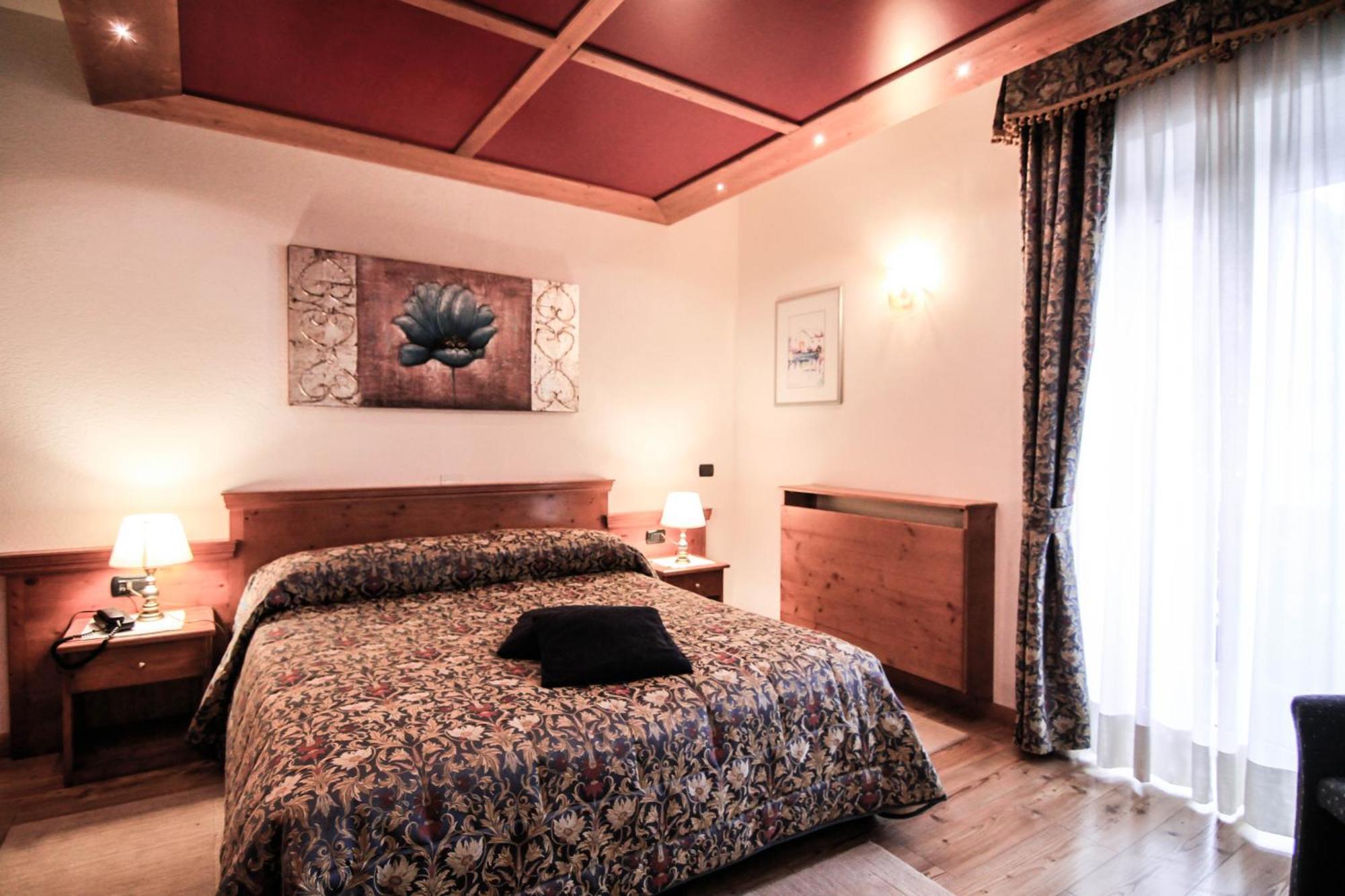 G. Hotel Des Alpes San Martino Di Castrozza Eksteriør bilde